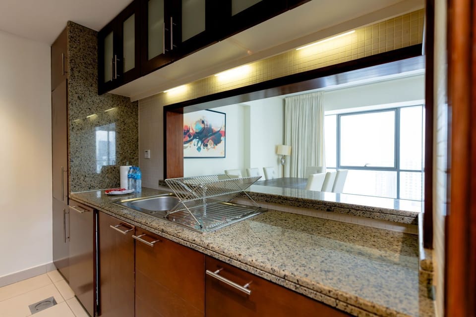 Deluxe Apartment, 2 Bedrooms, Canal View | Private kitchen | Fridge, microwave, oven, dishwasher