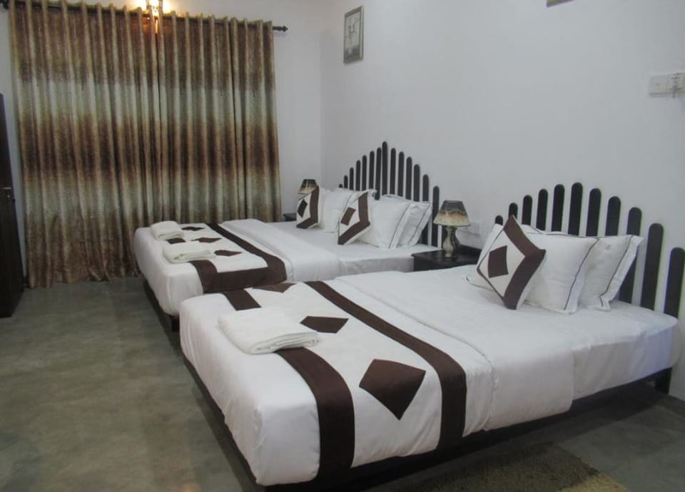 Deluxe Double or Twin Room, 1 Double Bed, Non Smoking | In-room safe, free WiFi