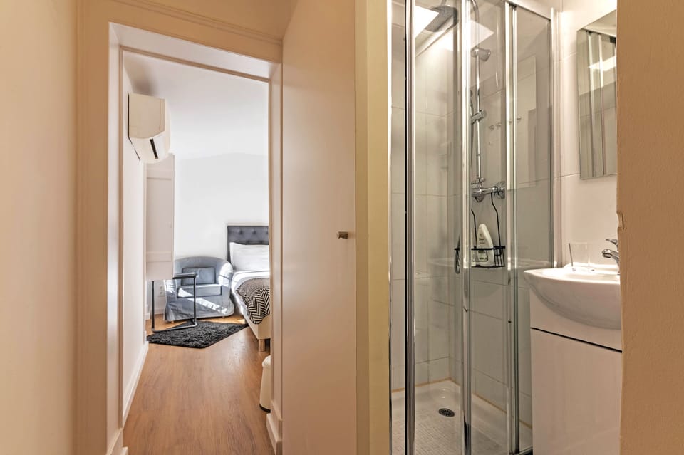 Bairro Alto Palace  Apartment for Large Groups Apartment in Lisbon