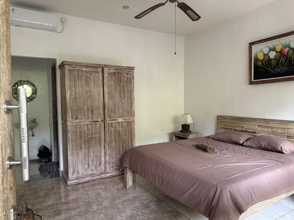 Basic Double Room, 1 Double Bed, Terrace | Bathroom | Shower, free toiletries, towels