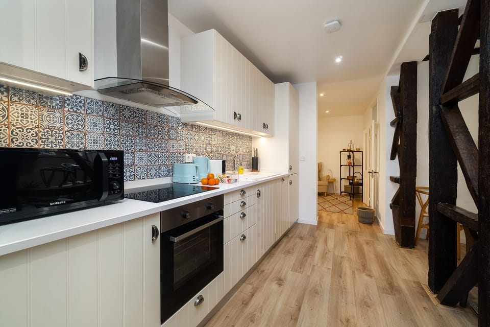 Apartment, 2 Bedrooms, 2 Bathrooms | Private kitchen | Full-size fridge, microwave, stovetop, dishwasher