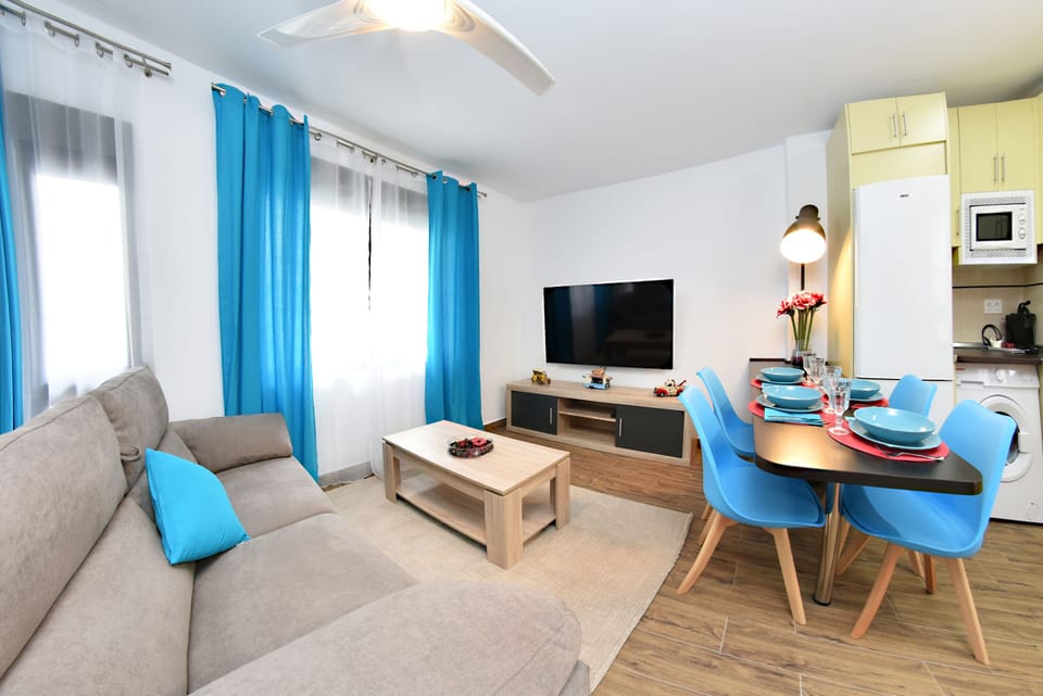 Apartment, 1 Bedroom | Living room | Smart TV