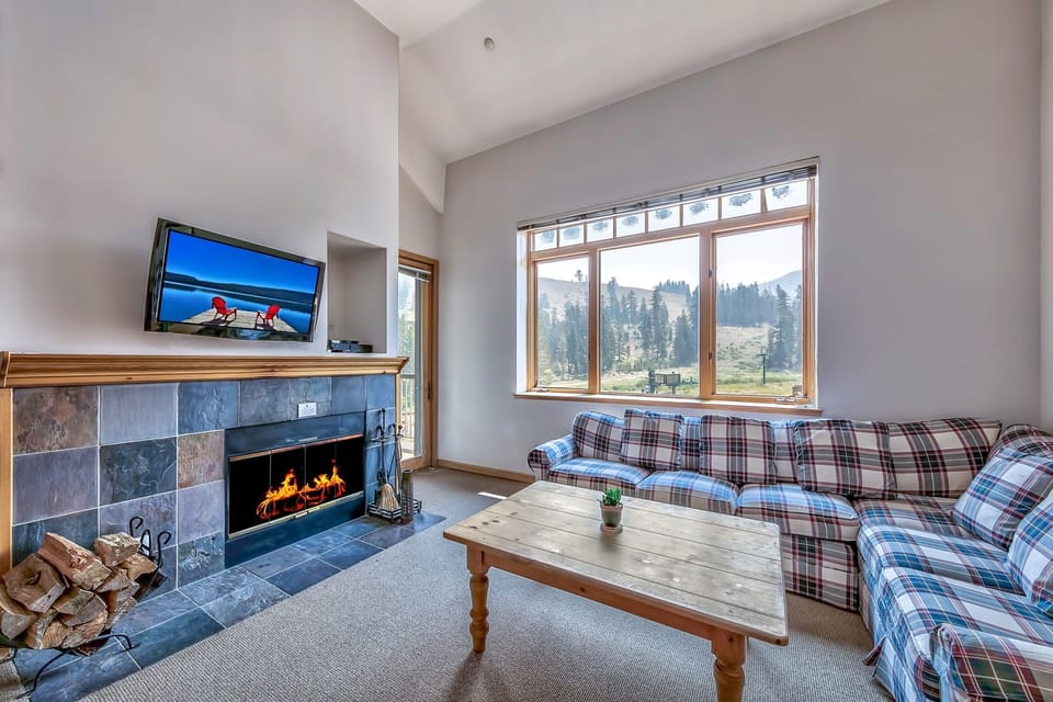 Condo, 2 Bedrooms | Living area | Flat-screen TV