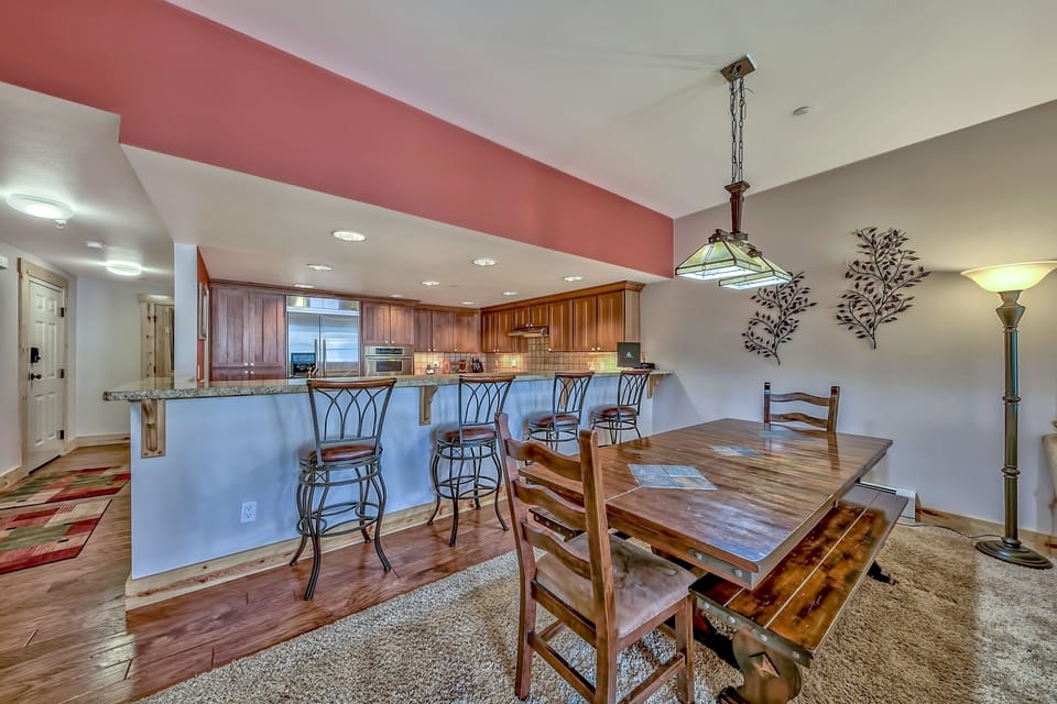 Townhome, 3 Bedrooms | Private kitchen | Fridge, microwave, oven, dishwasher