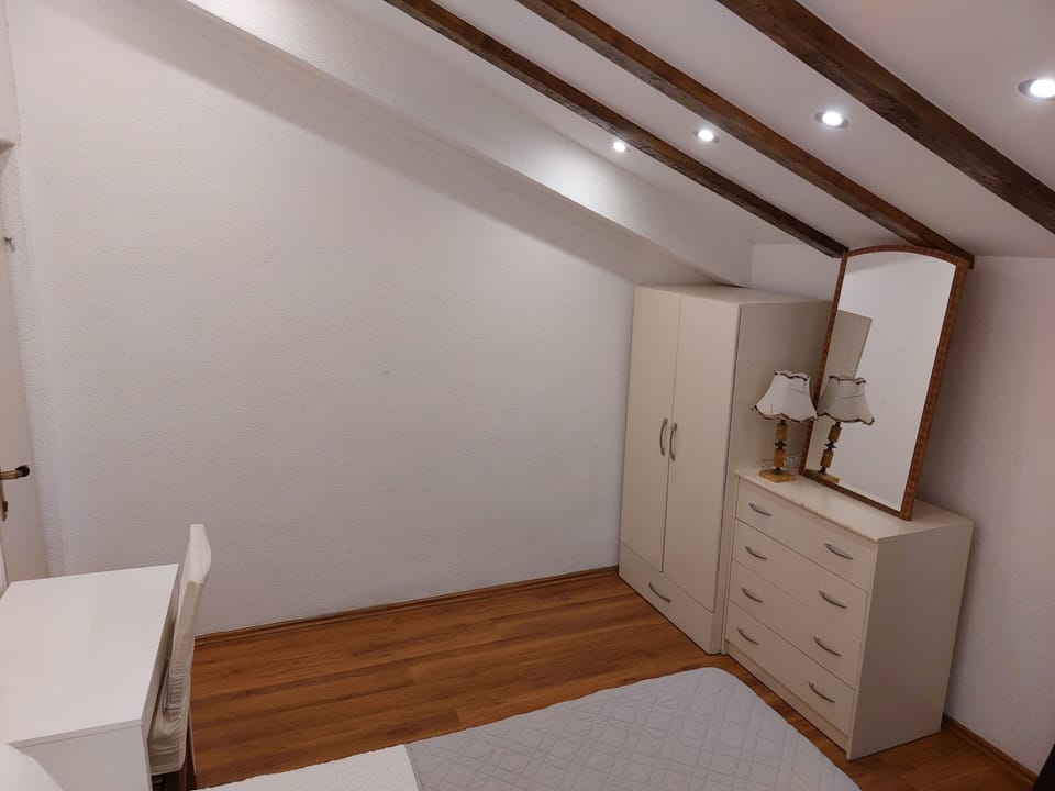 Apartment, 1 Bedroom | 1 bedroom, desk, laptop workspace, WiFi (free)