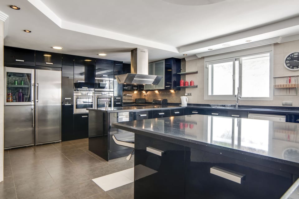 Exclusive Villa, Private Pool | Private kitchen | Oven, dishwasher, electric kettle, cookware/dishes/utensils