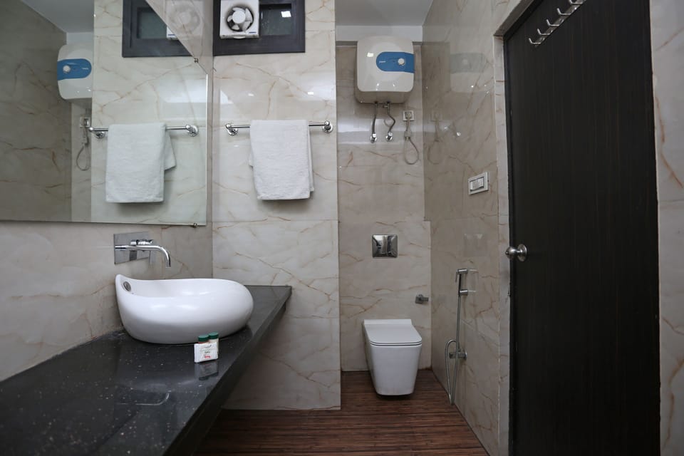 Double or Twin Room | Free WiFi, bed sheets