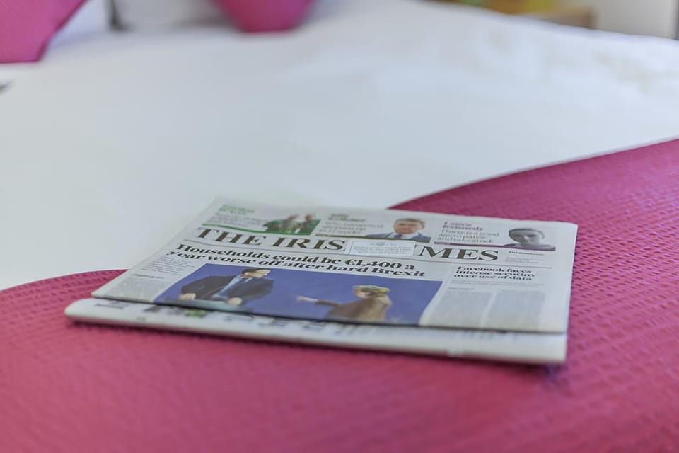  Single Room | In-room safe, desk, soundproofing, iron/ironing board