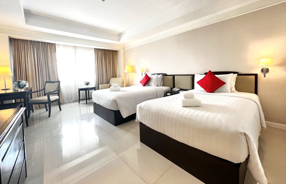 Deluxe Room, 2 Twin Beds | Premium bedding, desk, blackout drapes, iron/ironing board