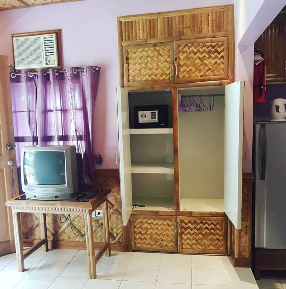 Cottage, Kitchenette | Room amenity
