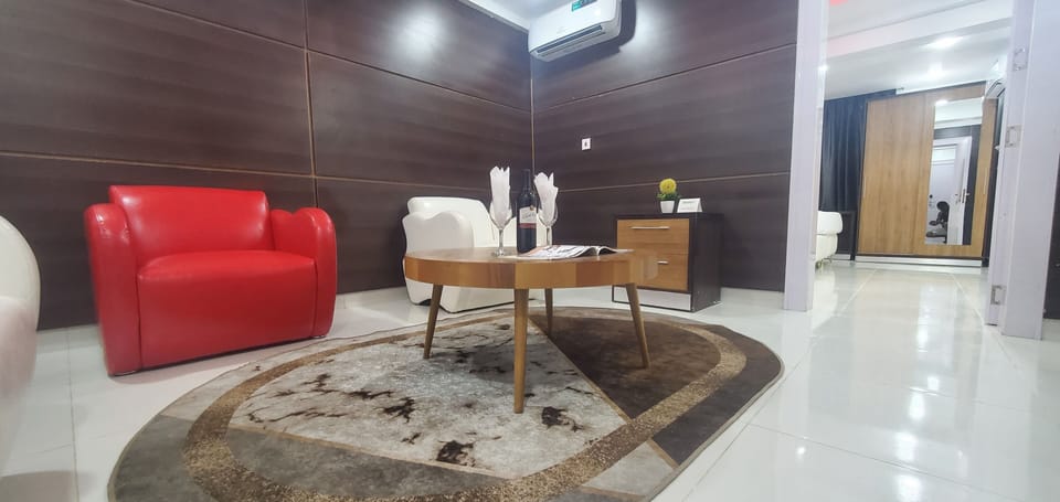 In-room safe, desk, laptop workspace, blackout drapes