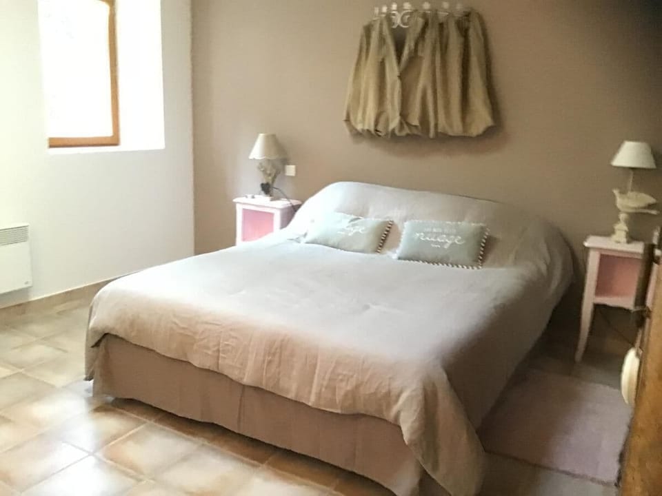 Double Room, 1 Double Bed, Non Smoking | Individually decorated, individually furnished, blackout drapes