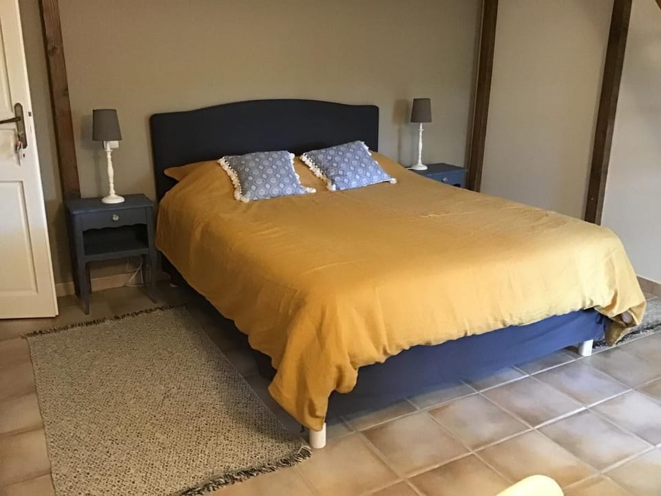 Triple Room, Multiple Beds, Non Smoking | Individually decorated, individually furnished, blackout drapes