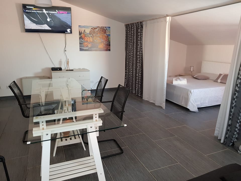 Deluxe Loft, Non Smoking | Business center