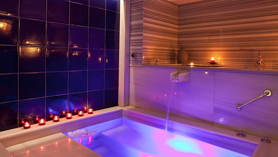 Traditional Suite | Minibar, in-room safe, iron/ironing board, free WiFi