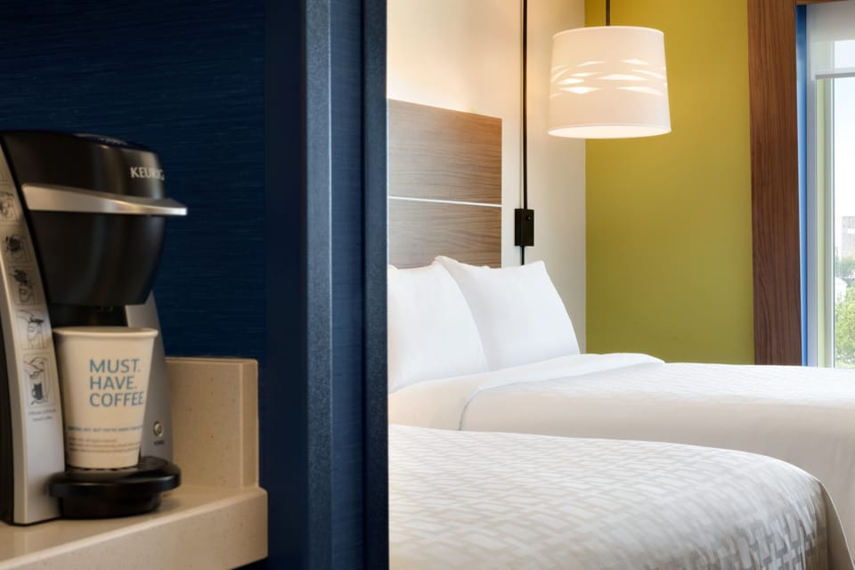 In-room safe, iron/ironing board, free WiFi, bed sheets