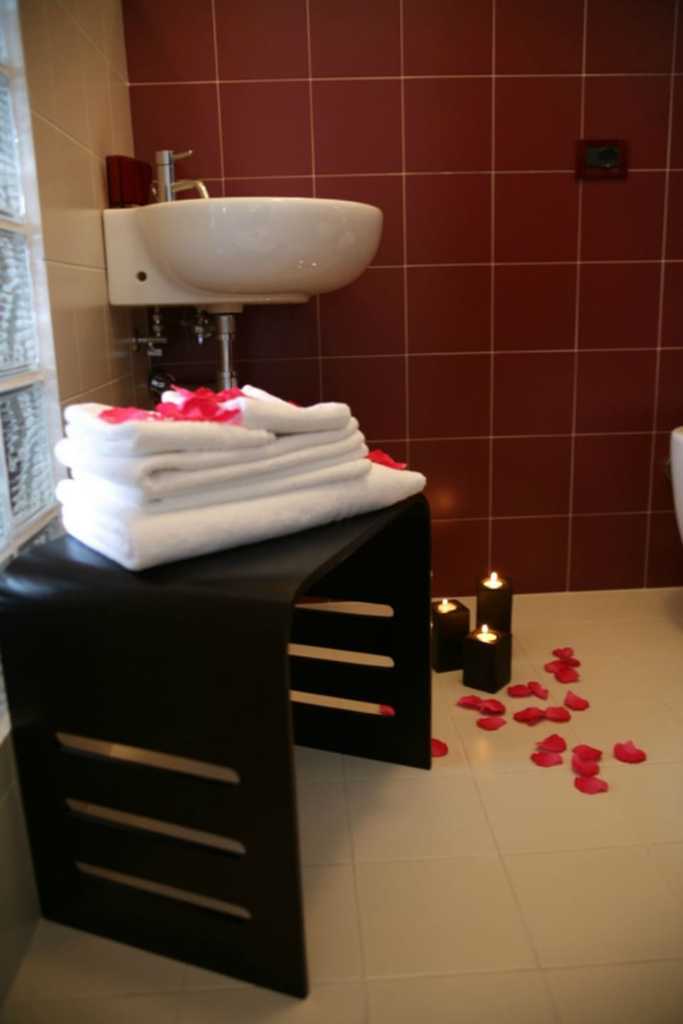 Shower, free toiletries, hair dryer, slippers
