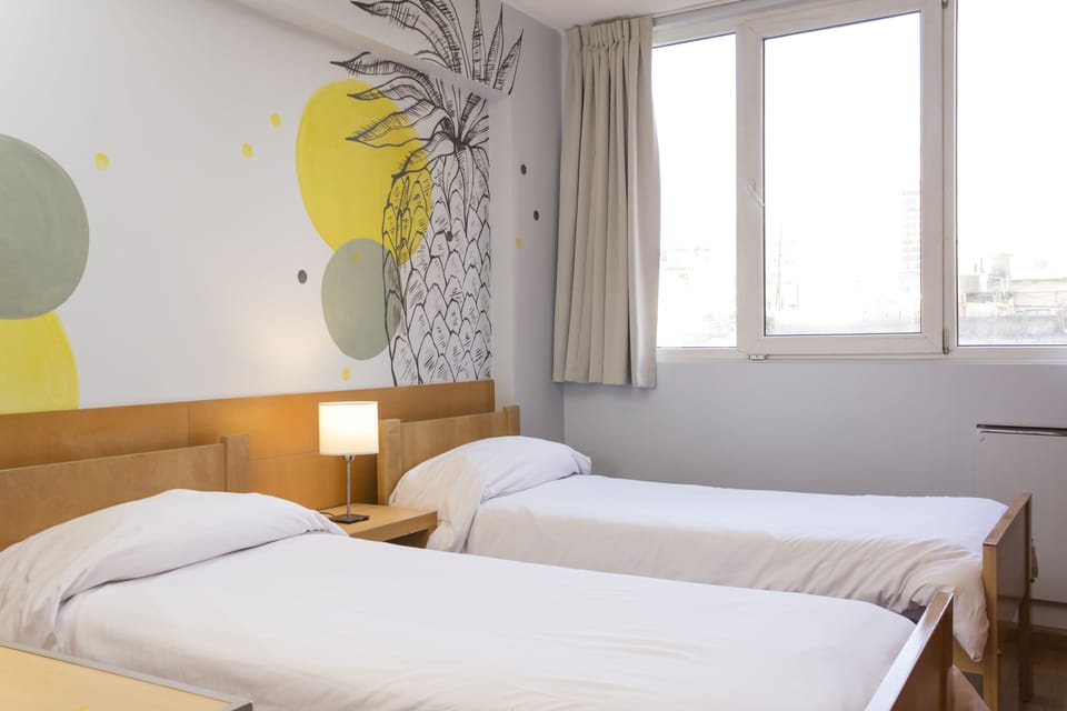 Double or Twin Room | Soundproofing, free WiFi, bed sheets