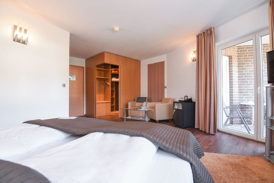 Double Room (Balance) | Hypo-allergenic bedding, in-room safe, blackout drapes
