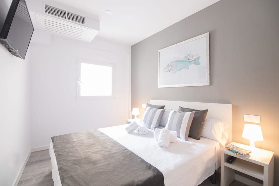In-room safe, iron/ironing board, free WiFi, bed sheets