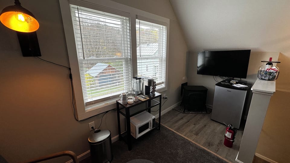 Premium Studio Suite | Premium bedding, memory foam beds, individually decorated