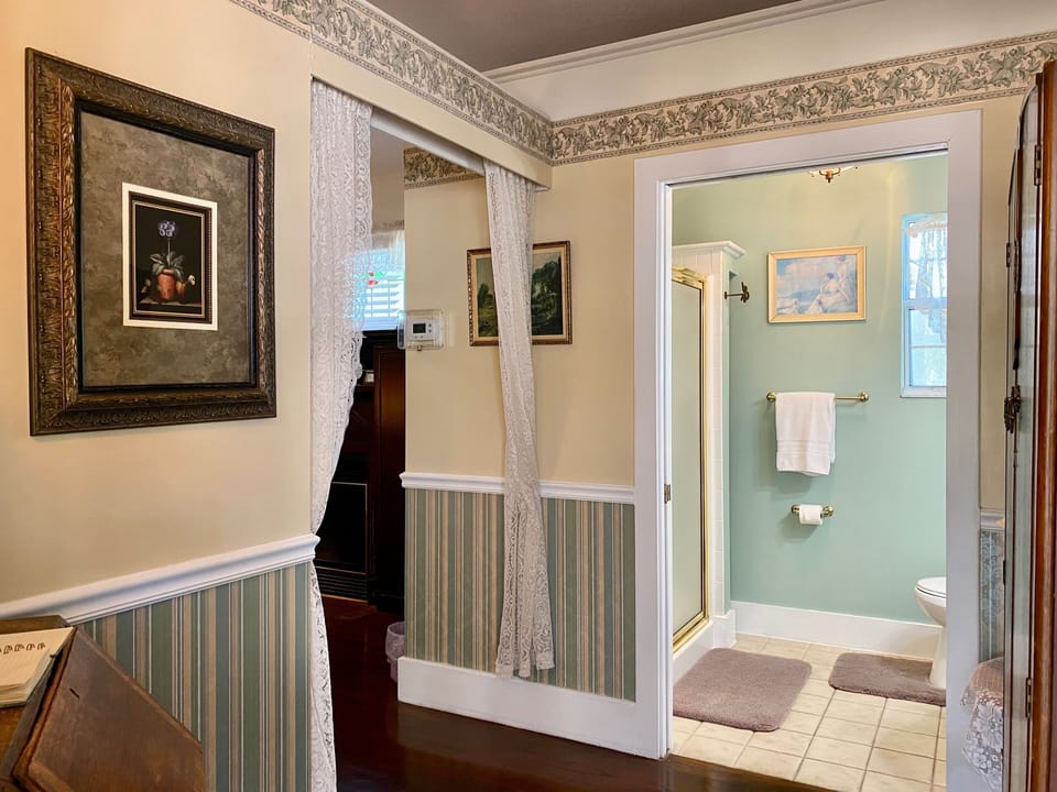 The Cambridge.  | Bathroom shower