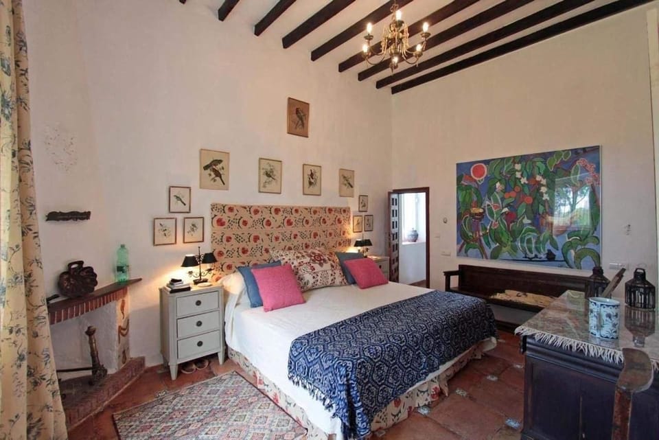 Suite, 1 Double Bed | Bed sheets
