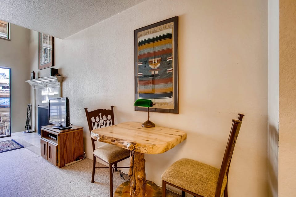 Condo, 1 Bedroom | Dining