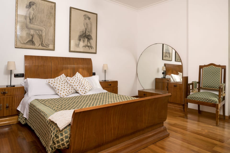 Superior Double Room | Minibar, in-room safe, individually decorated, individually furnished
