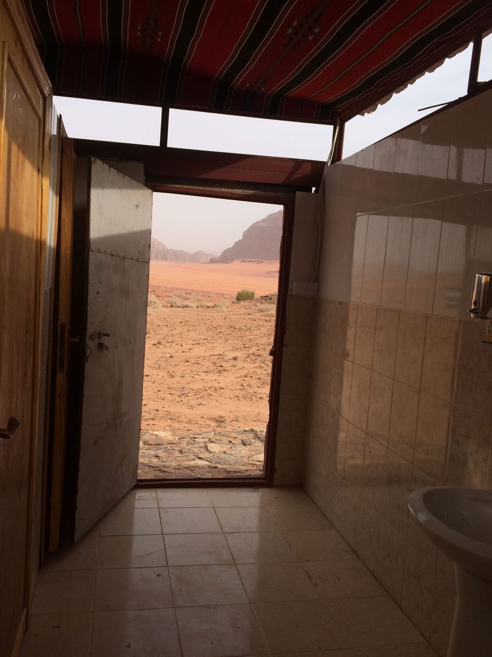 Tent (3 Guests) | Bathroom | Shower, free toiletries, toilet paper
