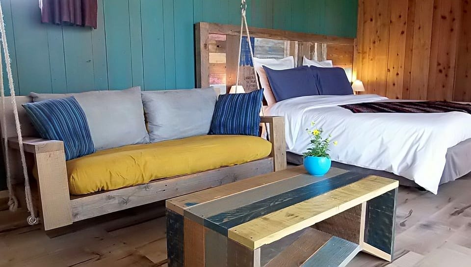 Double Room | Living area | TV