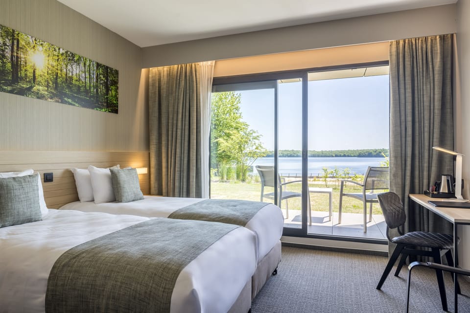 Premium bedding, pillowtop beds, in-room safe, desk