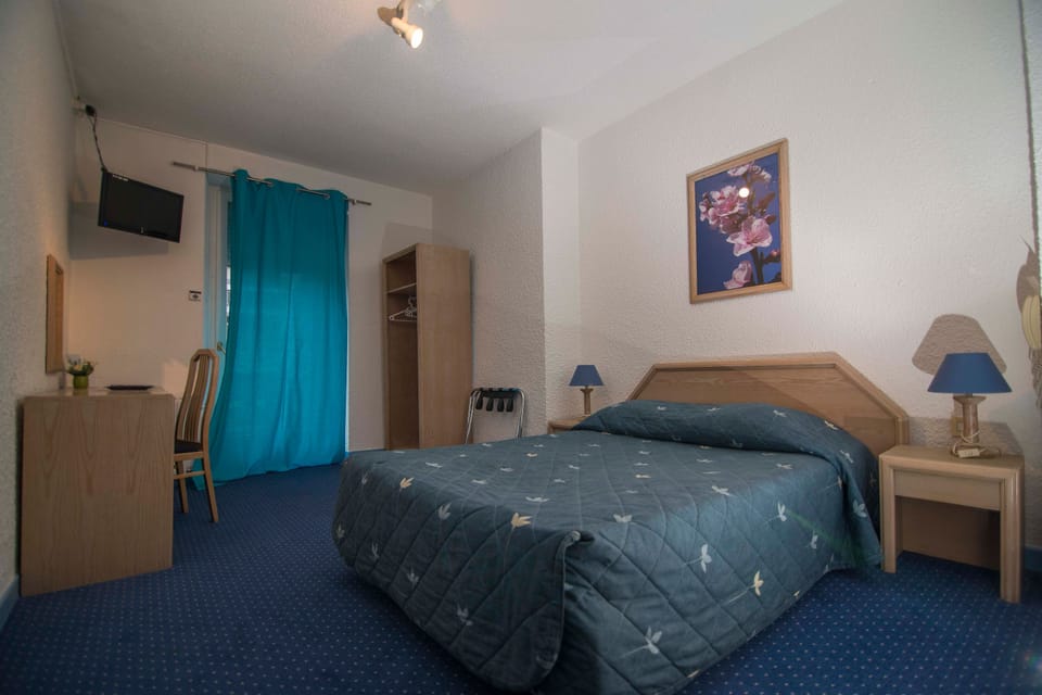 Standard Room, Non Smoking, City View | Premium bedding, individually decorated, individually furnished, desk