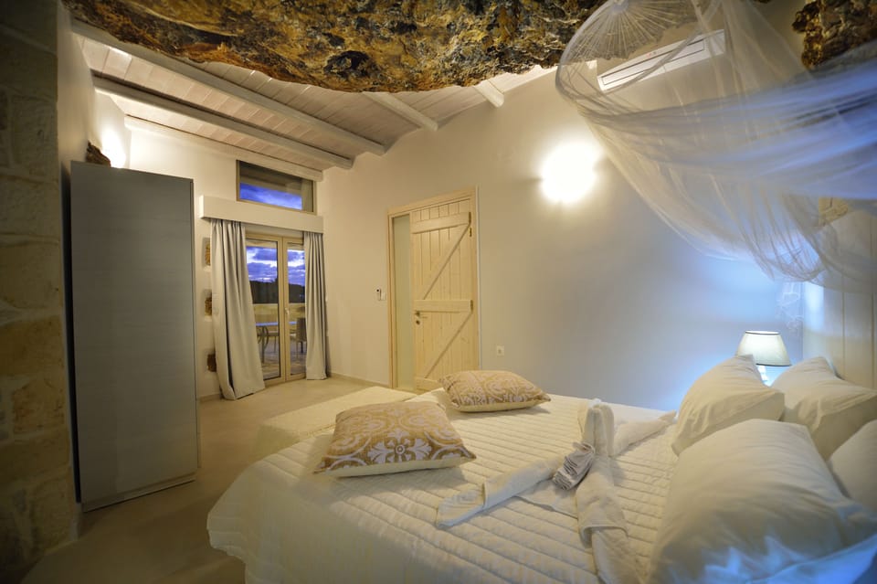 House | 1 bedroom, soundproofing, iron/ironing board, free cribs/infant beds