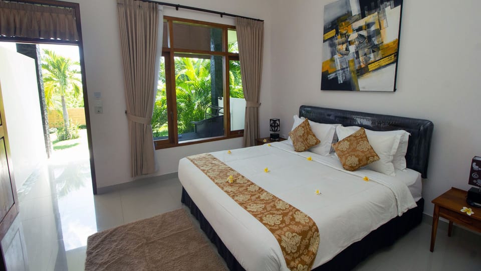 Deluxe Double Bungalow Room with Garden View | In-room safe, individually decorated, individually furnished, desk