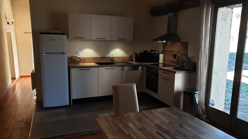 Espresso maker, fridge, microwave, oven