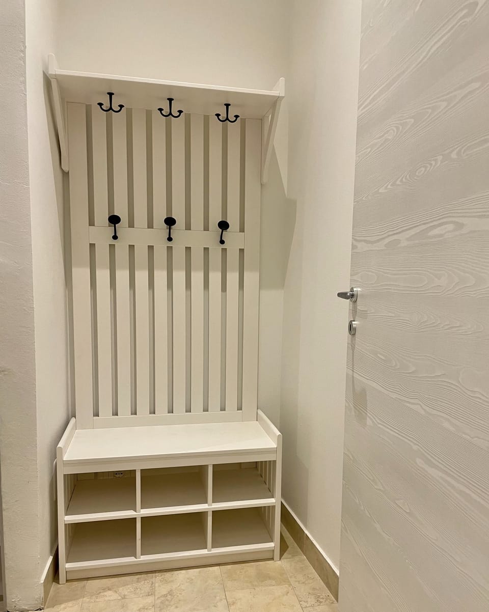 Economy Room (Dependance) | Bathroom | Shower, rainfall showerhead, hair dryer, bidet
