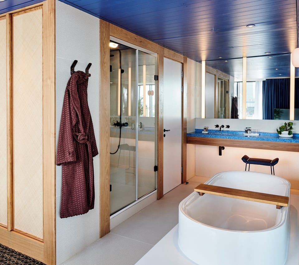 Shower, free toiletries, hair dryer, bathrobes