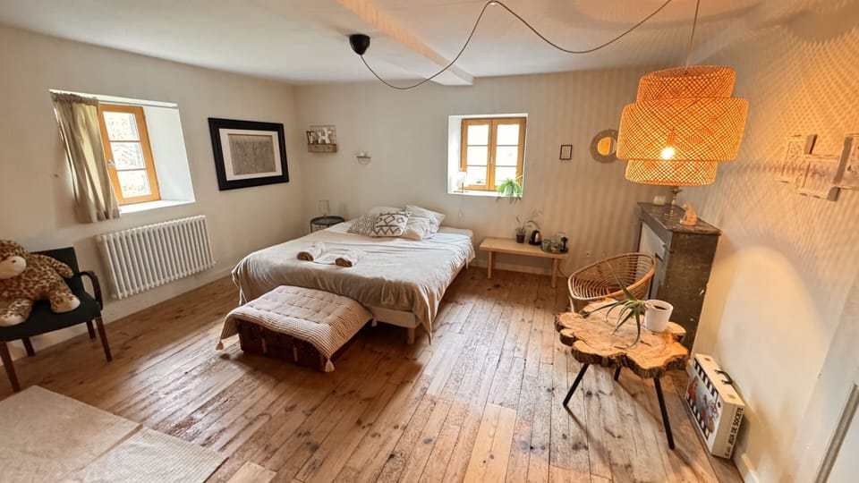 Panoramic Quadruple Room, Private Bathroom (Chambre sous les toits)