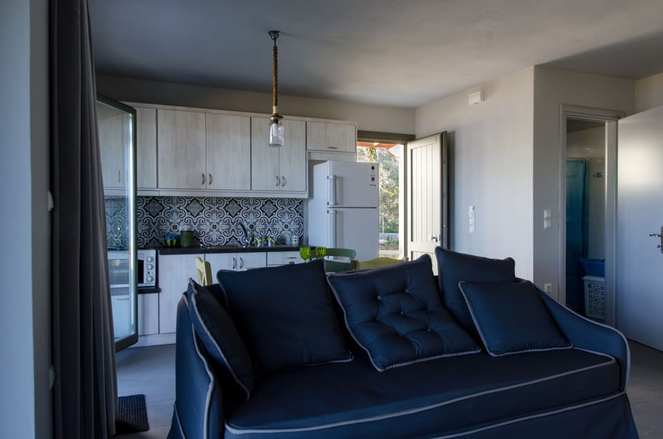 Family House, Sea View | Private kitchen | Coffee/tea maker, full-size fridge, oven, stovetop