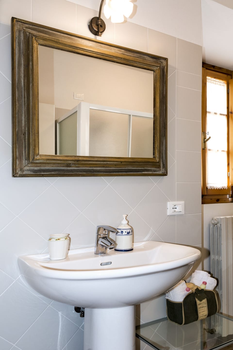 Shower, free toiletries, hair dryer, bathrobes