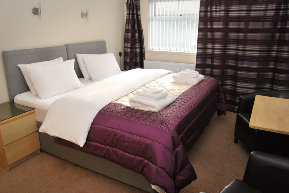 1 bedroom, desk, soundproofing, free WiFi