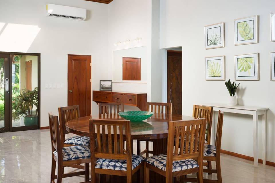 Luxury House, Multiple Beds, Non Smoking, Ocean View | Living area | Flat-screen TV