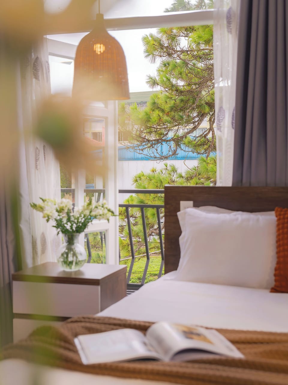 Deluxe Quadruple Room | Individually furnished, desk, laptop workspace, soundproofing