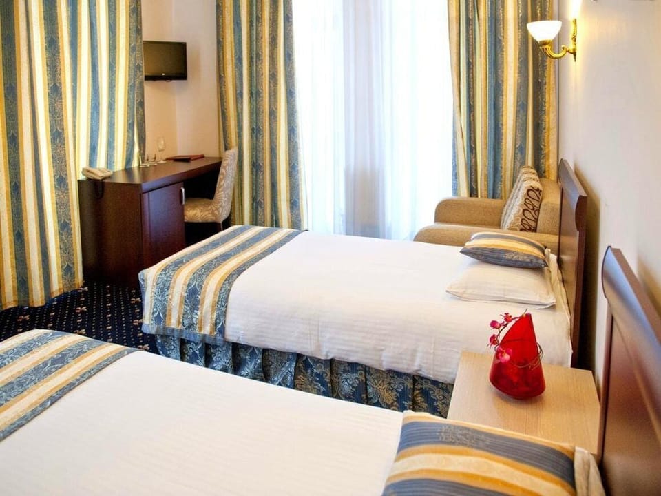 Premium bedding, Select Comfort beds, minibar, in-room safe