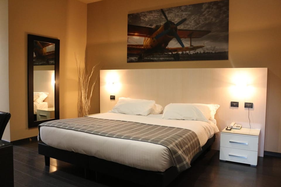 Minibar, in-room safe, desk, blackout drapes