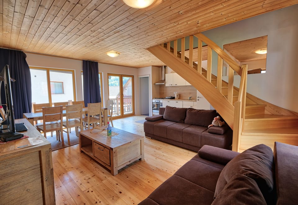 Elite House, Mountain View | Living area | Flat-screen TV