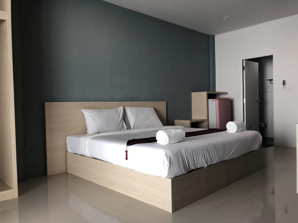 Deluxe Double Room | Blackout drapes, free WiFi, bed sheets