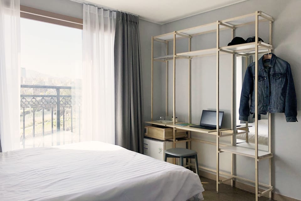 1 bedroom, premium bedding, blackout drapes, free WiFi