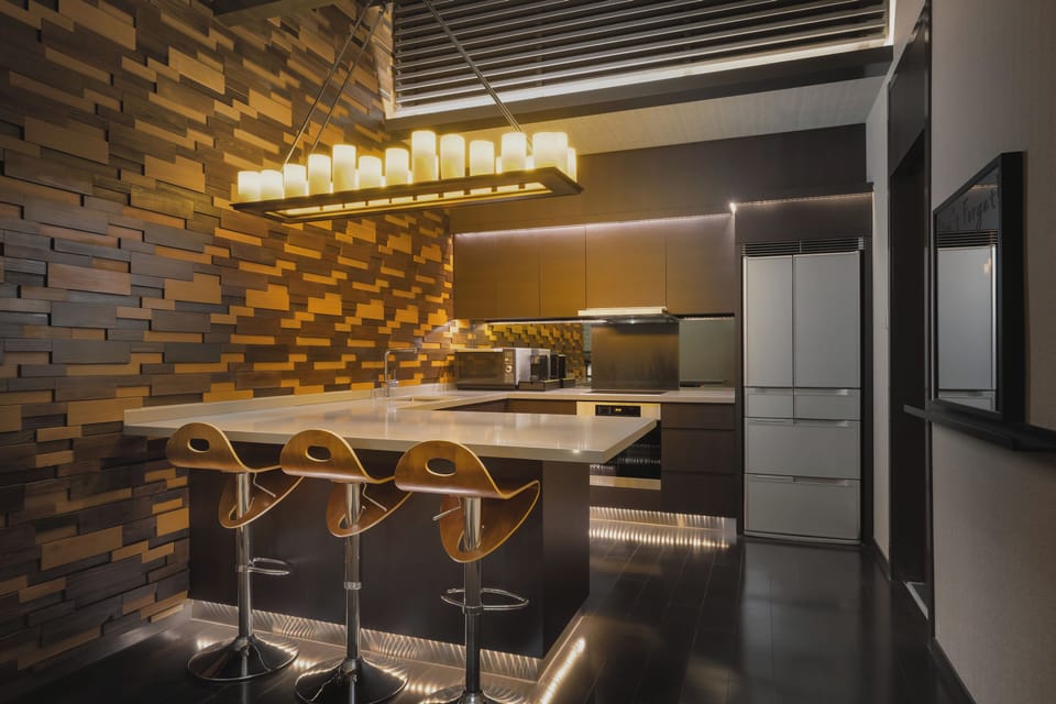 Deluxe Room, 3 Bedrooms (Townhouse) | Private kitchen | Microwave, oven, dishwasher, coffee/tea maker